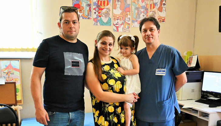 Четиригодишната Биляна води нормален живот след дългогодишно лечение и сложни