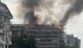 Гори покривът на новострояща се сграда в София