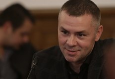 Евродепутатът коментира темата за еврото и докладът за Северна Македония