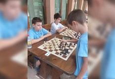 Всички участници получиха грамоти медали и предметни награди На 12