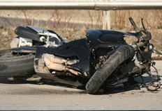 Двамата младежи изтикали мотоциклета до дома след инцидентаПътнотранспортно произшествие с