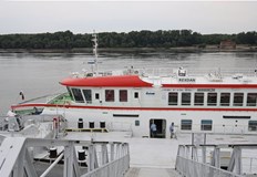 Научният екип започна събирането на проби от река Дунав за