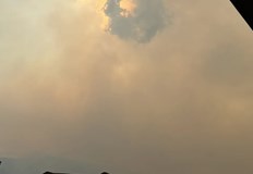 Огнената стихия обхвана райони около Симитли и ИлинденциГъст дим от