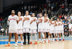 Борислав Младенов се отличи с 17 точки в драматичната първа