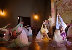 Творческият проект на Сдружение АртРинг оживя в зала Фабрика Култура