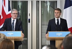 Мнозина анализатори обаче предупреждават че този ядрен чадър без участието