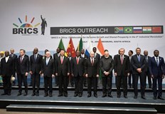 Групата избягва да спомене Доналд Тръмп поименно в съвместната декларация