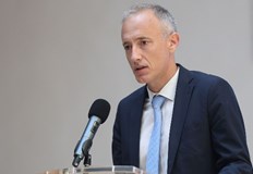 Министърът обяви промени в изпитите и ниски резултати по математика