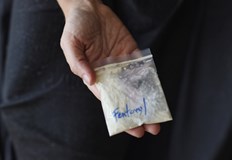 Жената доброволно предала наркотиците при проверка на булевард Трети март 32 годишна