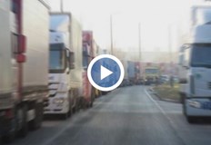 Граничният контрол е заменен със събиране на такси за мостаЗначително