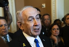 Израелският премиер ще работи от дома си следващите три дниМинистър председателят