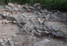 Археолози намериха златни накити и железни мечове от ранната желязна