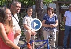 13 годишният Кристиян от село Долна Вереница намира изгубената чанта и