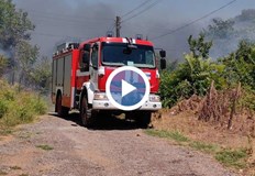Гасенето на пожара се е забавило защо се е наложило