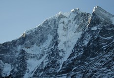 Непалска компания спести часове опасен преход на шерпитеНепалска компания използва