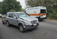 Два автомобила се удариха преди Кресненското дефилеКатастрофа между два автомобила