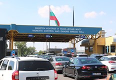 Задръствания в района и спиране на трафика от Бяла заради