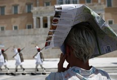 Властите призовават жителите и туристите да избягват дейности на открито