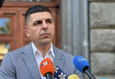 Съпредседателят на Да България заяви че влизането в еврозоната е