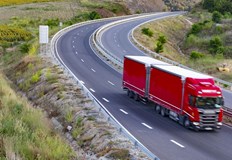 От понеделник до петък между 13 00 и 21 00 часа тежкотоварните