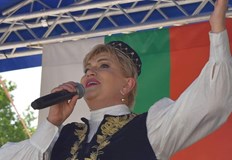 Известната певица сложи финала на 13 ото издание на традиционното фолклорно