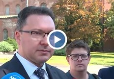 Вътрешният министър предупреди за възможни измами при въвеждане на евротоЗасега