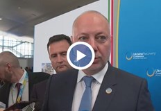 Премиерът участва в първата конференция която говори за възстановяване а