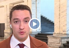 Депутатът предупреди за подарък към Борисов и Пеевски при разпад