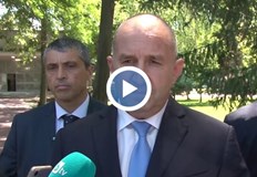 Президентът е на посещение в завод Арсенал Президентът Румен Радев направи