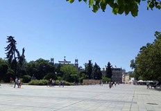 Към 15 00 часа температурата на сянка достигна 40 5°Рекордни 40 5 градуса