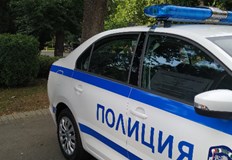 Мъжът успя да открадне 325 евро и 60 долара от