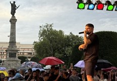 Криско и Мом4ето създадоха магия за младите в РусеВъпреки дъждовното