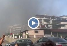 Хората започнаха да се евакуират от плажа заради над 30