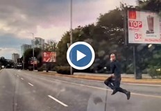 Видеото от инцидента предизвика дискусии за пътната безопасност в столицатаШокиращо