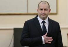 Държавният глава отправи остри обвинения към управляващите и съдебната властПрезидентът