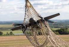 Мрежите се превърнаха в ефективна защита за пътища и военни