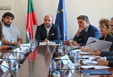 Ограничаването на издаването на незаверени преписи от нотариални актове ще