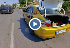 Таксиметровият шофьор отрича тази версия категоричноПътен инцидент стана тази сутрин