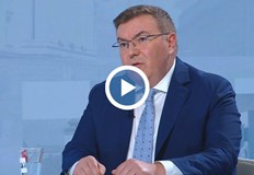 Депутатът от ГЕРБ СДС е категоричен че правителството ще оцелее при