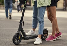 Въвеждат застраховка за тротинетките и забрана за управление под 16