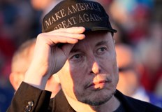 Финансовият министър на САЩ заяви че компаниите на милиардера не