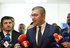 Премиерът на Северна Македония отхвърля условията за асимилация и настоява