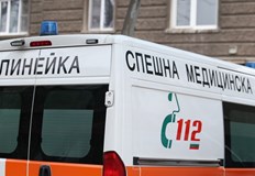 3 годишното момиченце е настанено в болница след сблъсък между Шкода