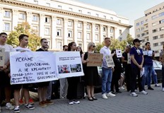 Млади хора настояват за справедливи и устойчиви решения по време