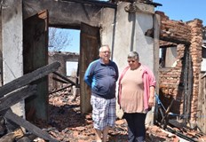 Изгоряха кравефермата 20 кошера с пчели и 3000 бали сено