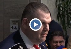 Събудете се не губете време с тези вотове призова лидерът