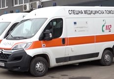 Пострадалият е транспортиран в болница в Пловдив и е в