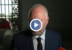 Никога не подхождам с политическо високомерие всеки вот трябва да