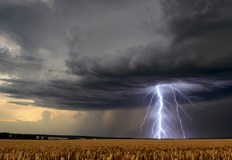 Гръмотевични бури в Югозападна България до 30 градуса по моретоВремето