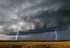 НИМХ прогнозира мощни купесто дъждовни облаци в първия ден на месецаПрогнозата